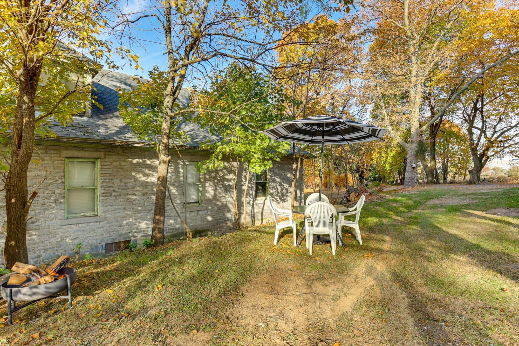 Less Than 10 Mi To Hersheypark Duplex With Fire Pit And Grill Annville
