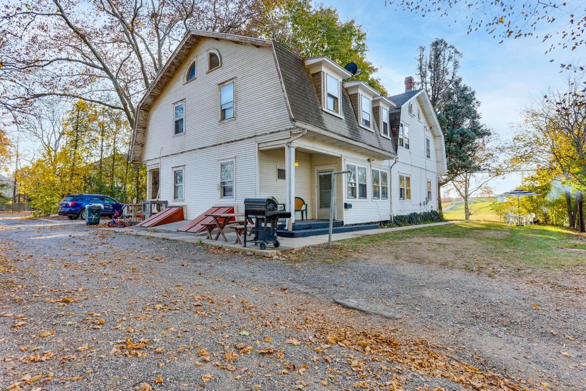 Holiday home Less Than 10 Mi To Hersheypark Duplex With Fire Pit And Grill